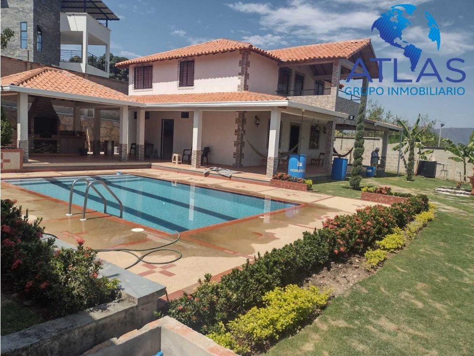 Casa Campestre en venta Santander Floridablanca Molinos Altos 250 m2 Habitaciones 5 Baños 5 Garajes 1 Precio $870000000