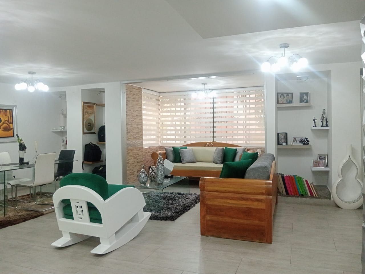 Apartamento en venta Antioquia Medellín Laureles 195 m2 Habitaciones 3 Baños 3 Garajes 2 Precio $970000000