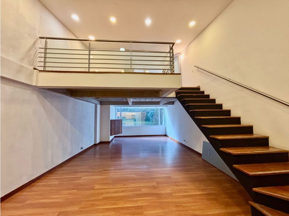 Oficina en venta Antioquia Medellín Medellín 81 m2 Habitaciones 0 Baños 2 Garajes 2 Precio $760000000