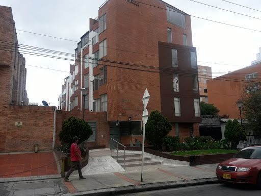 Apartamento en venta Cundinamarca Bogotá Las Acasias 90 m2 Habitaciones 3 Baños 2 Garajes 2 Precio $450000000