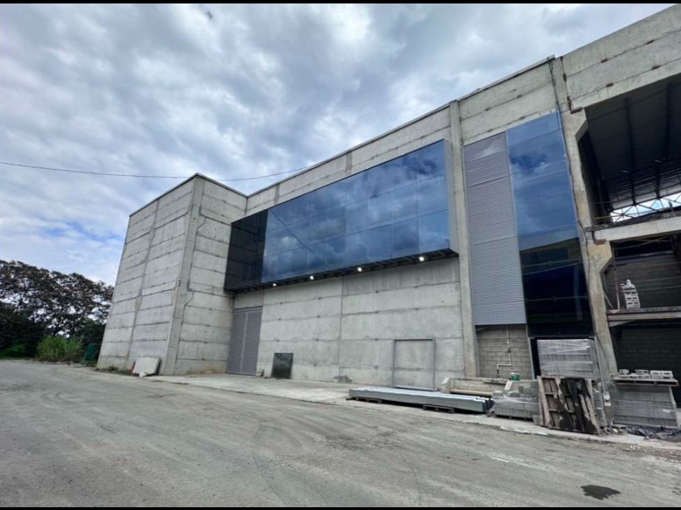 Bodega en arriendo Antioquia Girardota Girardota 1827 m2 Habitaciones 0 Baños 0 Garajes 0 Precio $52000000