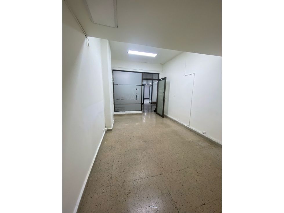 Oficina en arriendo Antioquia Medellín Cuarta Brigada 17 m2 Habitaciones 0 Baños 0 Garajes 0 Precio $700000