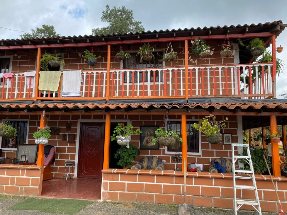 Finca en venta Antioquia Santo Domingo Santo Domingo 100 m2 Habitaciones 4 Baños 3 Garajes 1 Precio $297000000