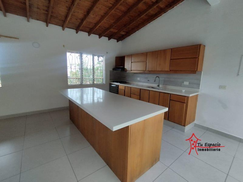 Casa en arriendo Antioquia Envigado San Rafael 1800 m2 Habitaciones 3 Baños 4 Garajes 0 Precio $6800000