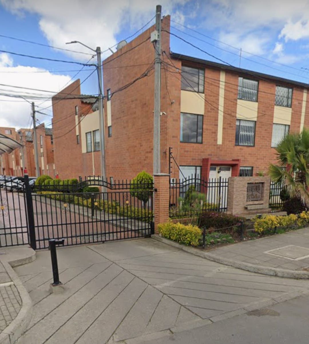 Casa en venta Cundinamarca Bogotá Cjr Plazuelas De San Martin Eta V 77 m2 Habitaciones 4 Baños 2 Garajes 0 Precio $265000000