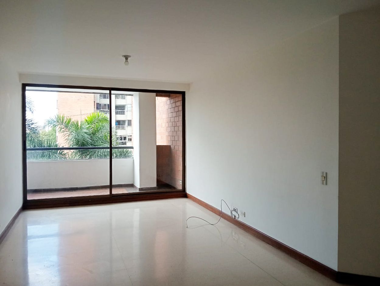 Apartamento en arriendo Antioquia Medellín Suramericana 90 m2 Habitaciones 2 Baños 2 Garajes 1 Precio $3400000