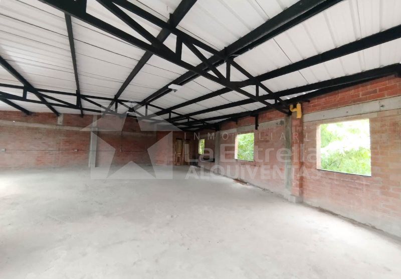Bodega en arriendo Antioquia Medellín Universidad Nacional 150 m2 Habitaciones 0 Baños 2 Garajes 0 Precio $4000000