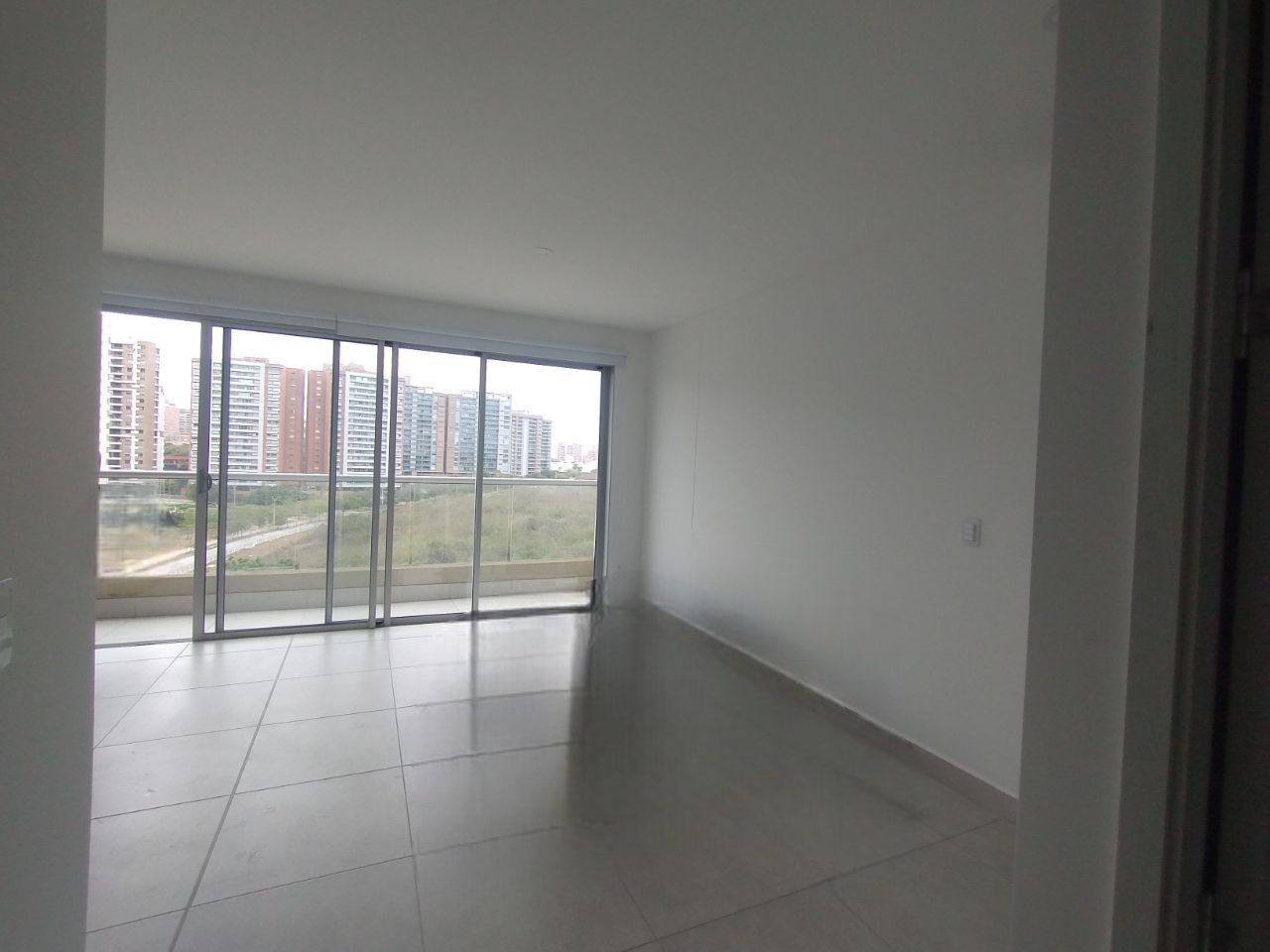 Apartamento en arriendo Atlántico Barranquilla Altos De Riomar 120 m2 Habitaciones 3 Baños 4 Garajes 2 Precio $5450000