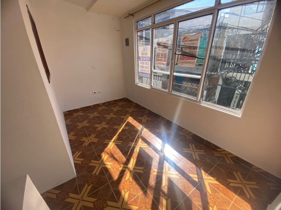 Casa en venta Risaralda Pereira El Dorado I Et 80 m2 Habitaciones 2 Baños 2 Garajes 0 Precio $160000000