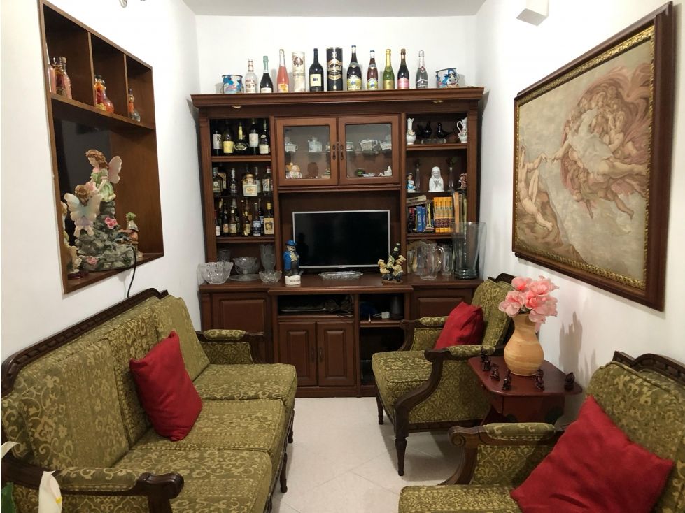 Casa en venta Antioquia Itagüí Zona Industrial No 2 228 m2 Habitaciones 4 Baños 3 Garajes 1 Precio $850000000