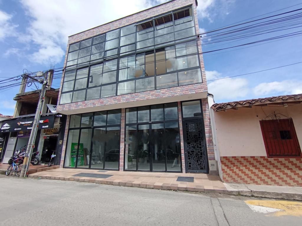 Local en arriendo Antioquia La Ceja La Ceja 312 m2 Habitaciones 0 Baños 0 Garajes 0 Precio $14000000