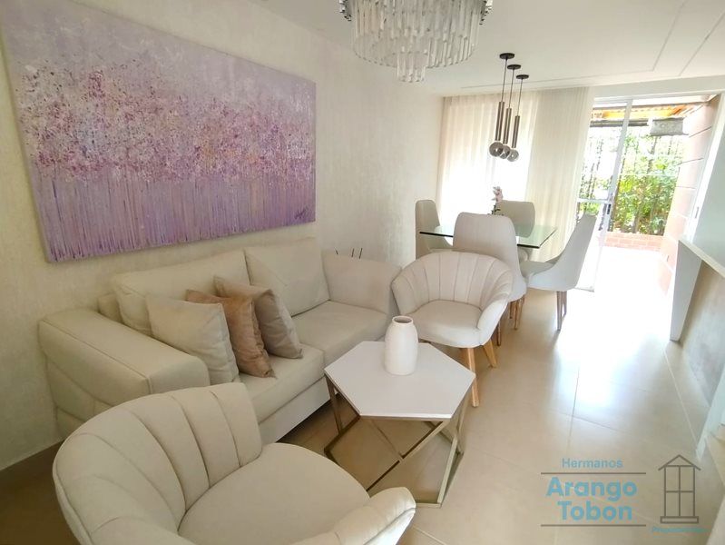 Casa en venta Antioquia Bello Urbanización El Trebol 108 m2 Habitaciones 3 Baños 3 Garajes 4 Precio $650000000