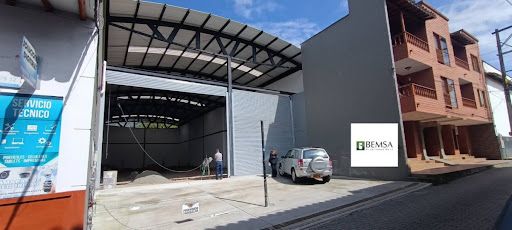 Bodega en arriendo Antioquia La Ceja Centro 490 m2 Habitaciones 0 Baños 0 Garajes 4 Precio $16660000