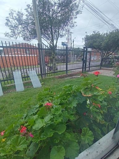 Casa en arriendo Cundinamarca Bogotá Niza 450 m2 Habitaciones 4 Baños 4 Garajes 4 Precio $7500000