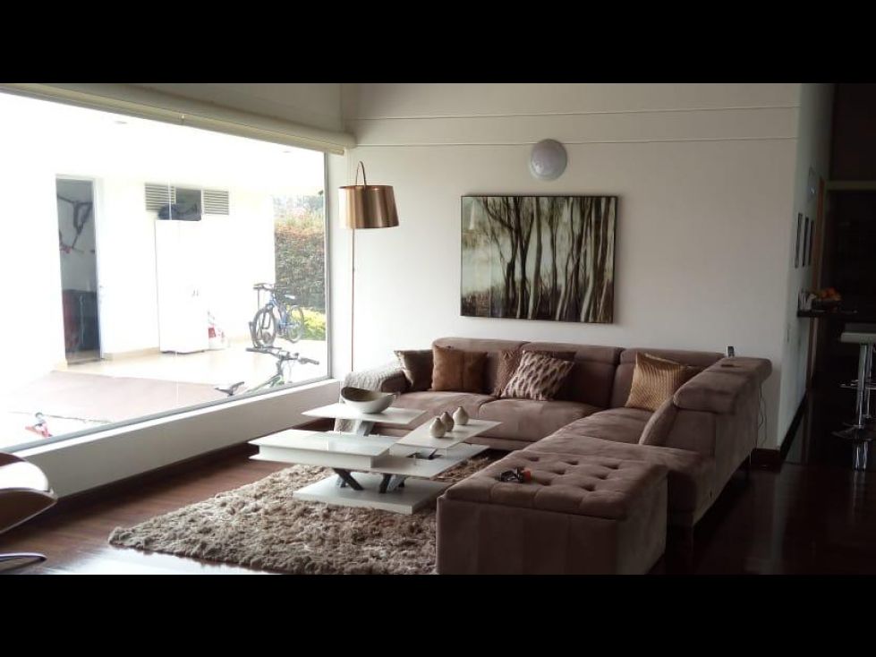 Casa en venta Antioquia Rionegro El Porvenir 350 m2 Habitaciones 4 Baños 4 Garajes 8 Precio $3650000000