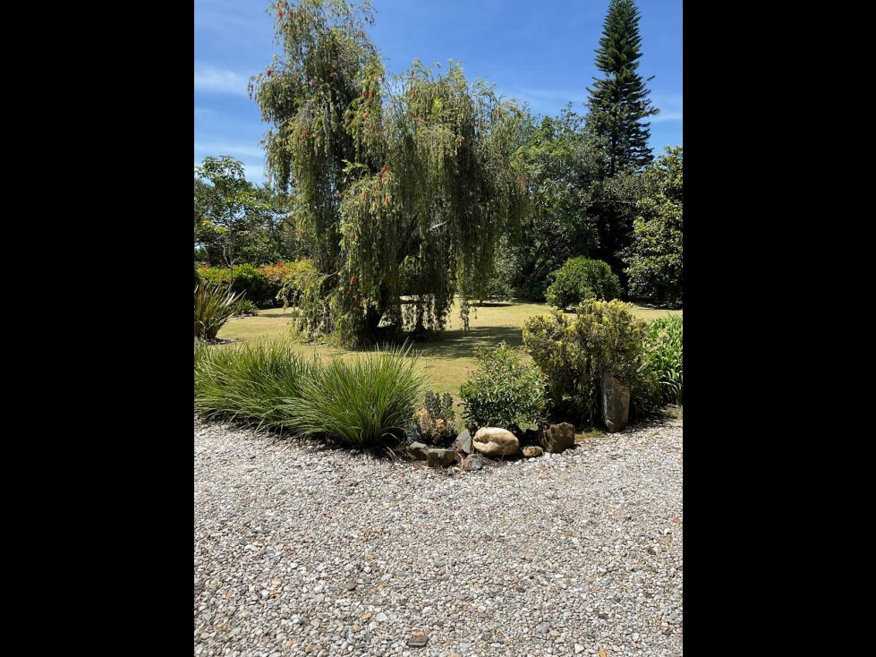 Casa en arriendo o venta Antioquia Rionegro Gualanday 210 m2 Habitaciones 3 Baños 2 Garajes 3 Precio venta $3900000000 Precio arriendo $14000000