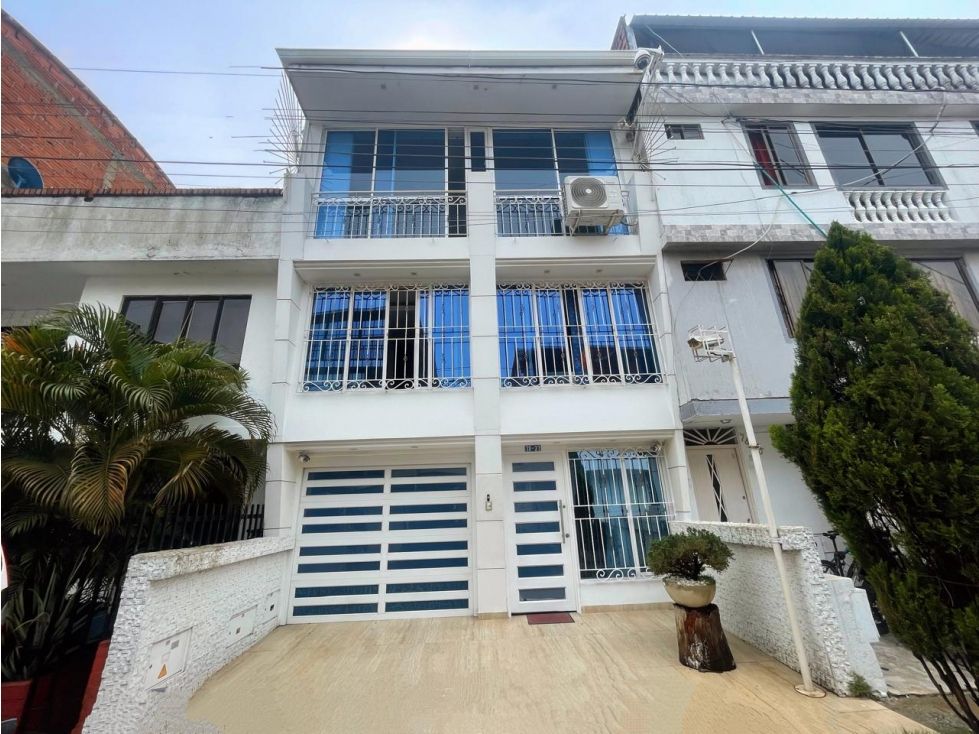 Casa en venta Valle Del Cauca Cali Caney 220 m2 Habitaciones 6 Baños 3 Garajes 1 Precio $610000000