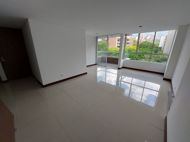 Apartamento en arriendo Antioquia Envigado Zúñiga 113 m2 Habitaciones 3 Baños 3 Garajes 1 Precio $4500000