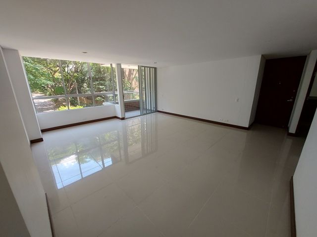Apartamento en arriendo Antioquia Envigado Zúñiga 113 m2 Habitaciones 3 Baños 3 Garajes 1 Precio $4500000
