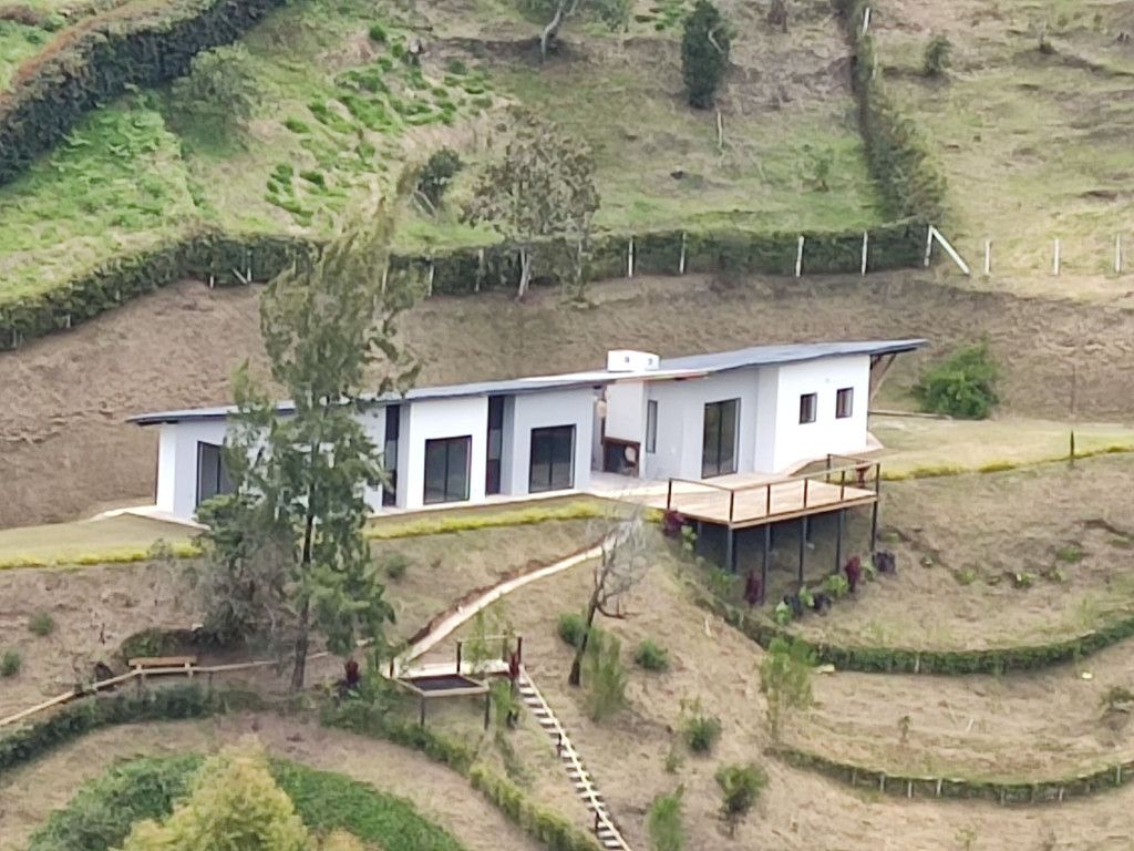 Casa Campestre en venta Antioquia Peñol Peñol 200 m2 Habitaciones 3 Baños 2 Garajes 8 Precio $900000000