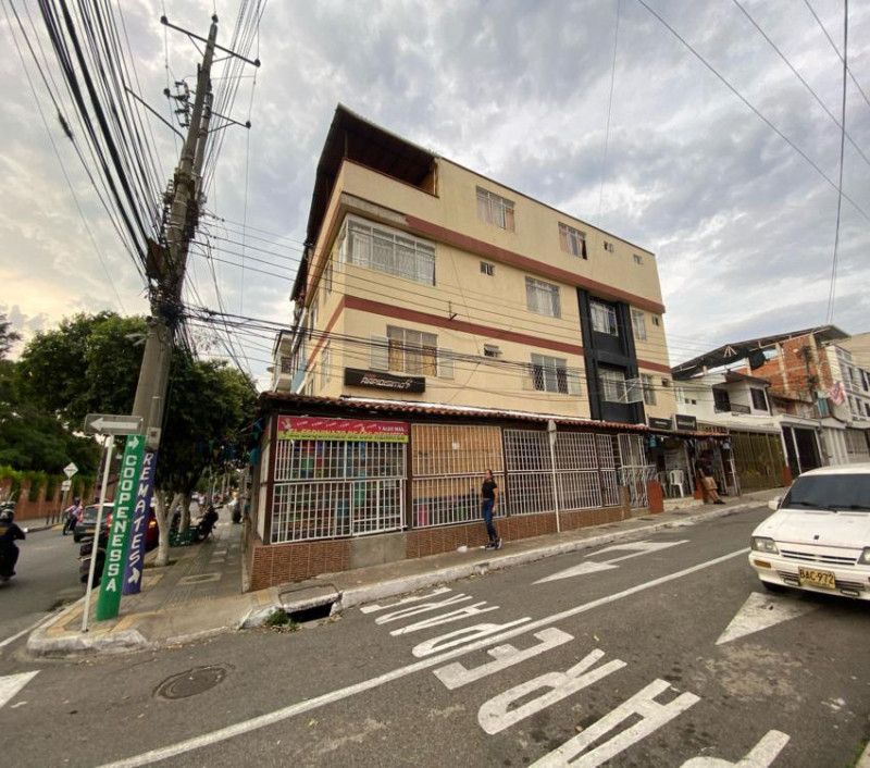 Edificio en venta Santander Bucaramanga Mutis 417 m2 Habitaciones 9 Baños 8 Garajes 0 Precio $1100000000