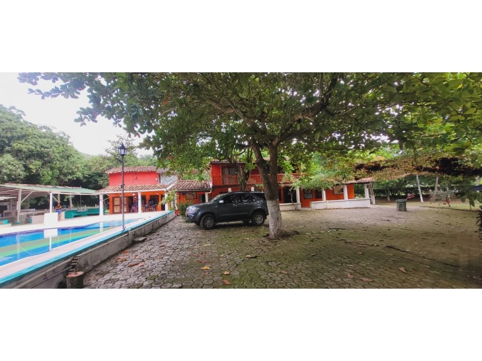 Finca en venta Antioquia Santafé De Antioquia Santafé De Antioquia 17337 m2 Habitaciones 7 Baños 7 Garajes 18 Precio $4480000000