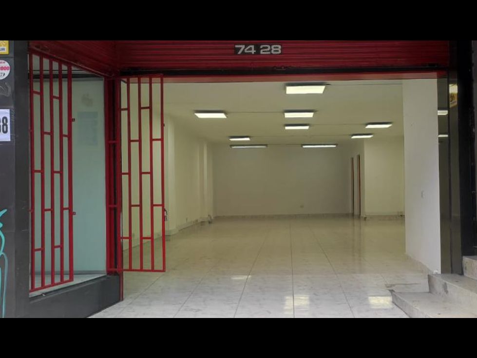 Local en venta Antioquia Medellín Lorena 109 m2 Habitaciones 0 Baños 1 Garajes 0 Precio $700000000