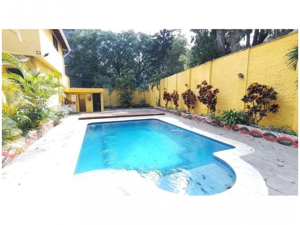 Finca en venta Antioquia Medellín La Candelaria 1300 m2 Habitaciones 13 Baños 10 Garajes 6 Precio $5500000000