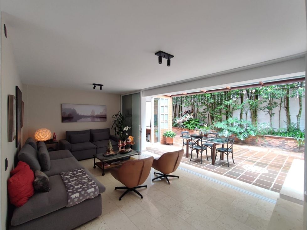 Casa en venta Antioquia Medellín El Poblado 300 m2 Habitaciones 4 Baños 5 Garajes 2 Precio $1650000000