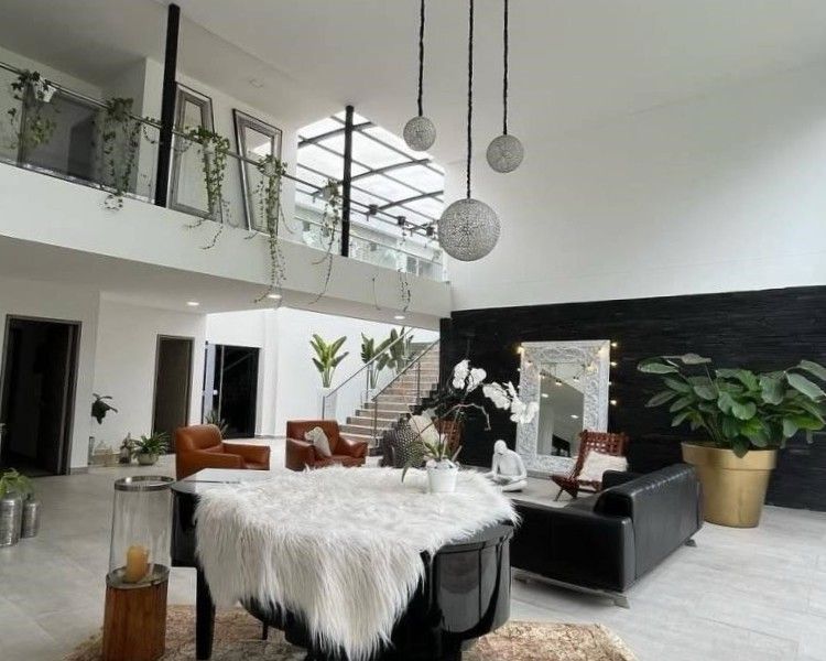 Casa en arriendo Antioquia Rionegro Barrio Obrero 3000 m2 Habitaciones 6 Baños 6 Garajes 2 Precio $30000000