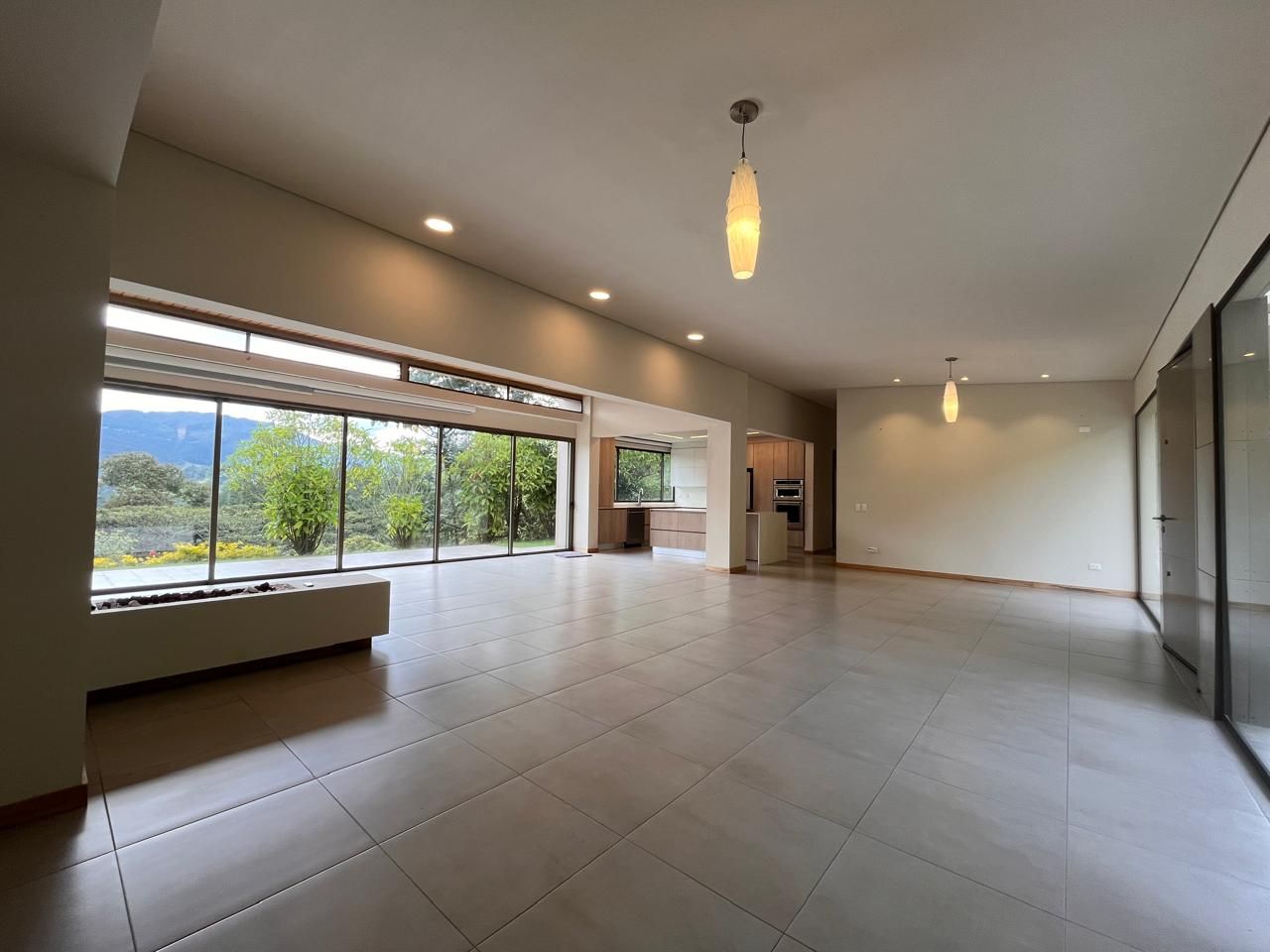 Casa en arriendo o venta Antioquia El Retiro Villas De Pempenao 5023 m2 Habitaciones 3 Baños 4 Garajes 6 Precio venta $2990000000 Precio arriendo $15500000