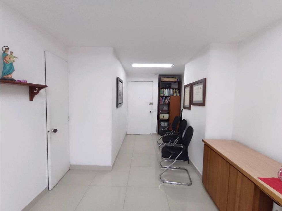 Oficina en arriendo Antioquia Medellín Villanueva 36 m2 Habitaciones 0 Baños 1 Garajes 0 Precio $1800000