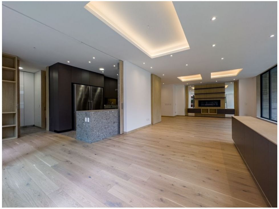 Apartamento en arriendo Cundinamarca Bogotá Chico 261 m2 Habitaciones 3 Baños 5 Garajes 4 Precio $26200000