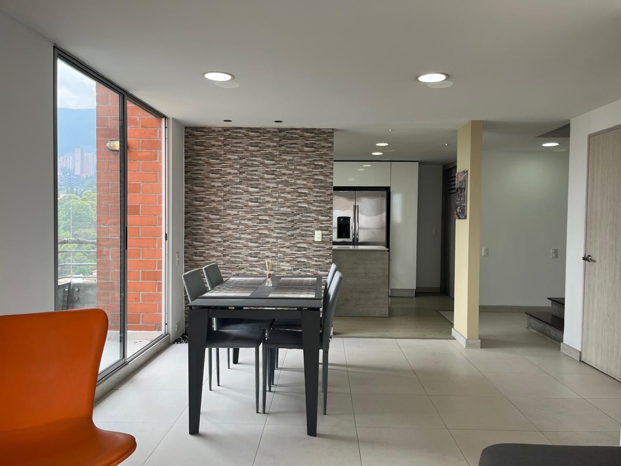 Apartamento en arriendo o venta Antioquia Medellín El Castillo 118 m2 Habitaciones 3 Baños 3 Garajes 2 Precio venta $920000000 Precio arriendo $6700000