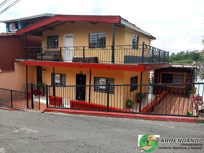 Casa en venta Antioquia Medellín La Candelaria 360 m2 Habitaciones 3 Baños 2 Garajes 0 Precio $750000000