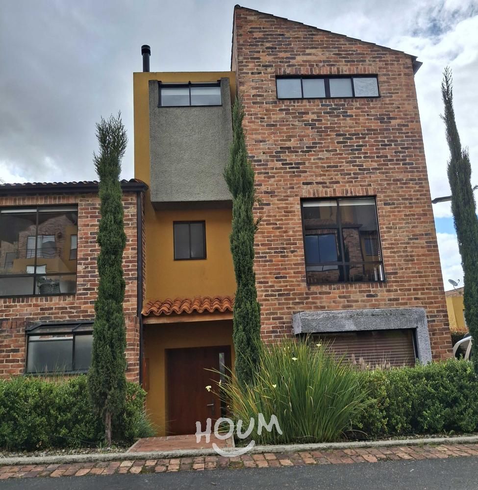 Casa en venta Cundinamarca Bogotá Casa Blanca Suba 149 m2 Habitaciones 3 Baños 3 Garajes 2 Precio $1150000000