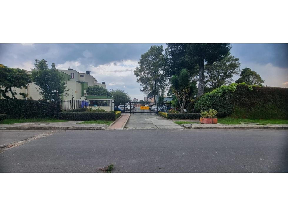 Casa en venta Cundinamarca Bogotá Villa Del Prado 74 m2 Habitaciones 2 Baños 2 Garajes 1 Precio $350000000