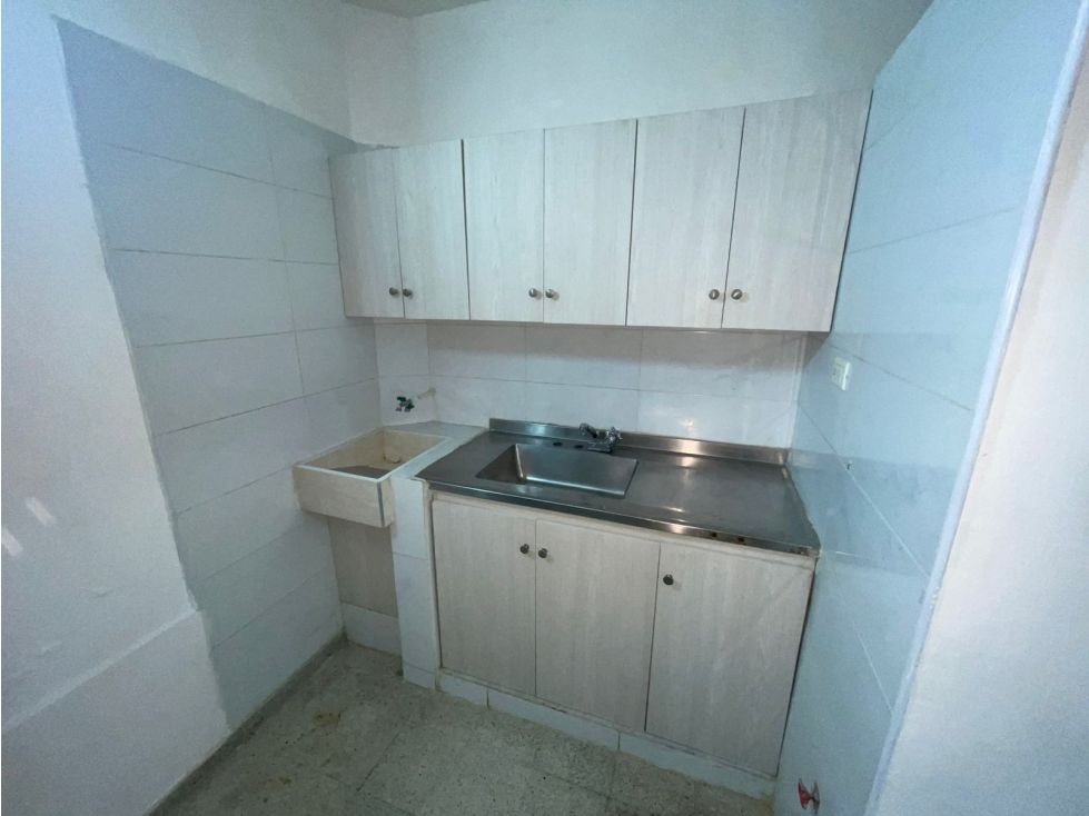 Apartaestudio en arriendo Antioquia Medellín Las Playas 20 m2 Habitaciones 1 Baños 1 Garajes 0 Precio $1140000