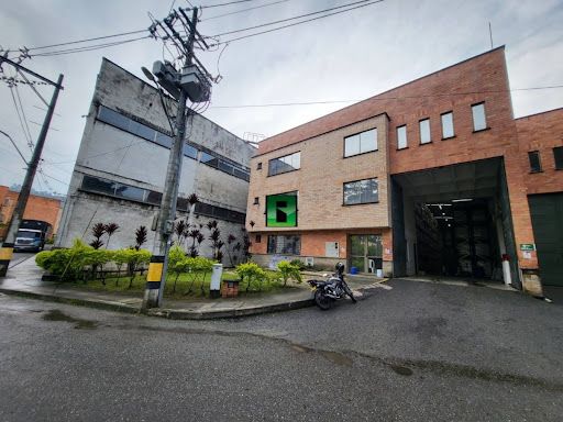 Bodega en arriendo Antioquia La Estrella La Tablaza 1130 m2 Habitaciones 0 Baños 3 Garajes 2 Precio $36000000