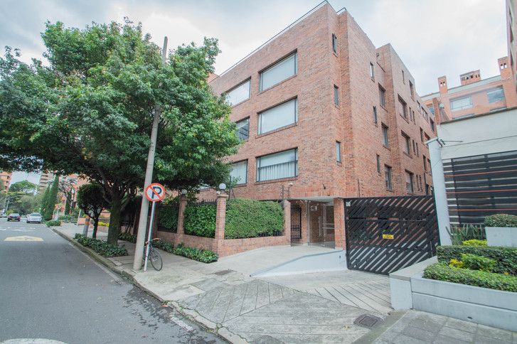 Apartaestudio en arriendo Cundinamarca Bogotá Chicó Norte 92 m2 Habitaciones 1 Baños 1 Garajes 2 Precio $5250000