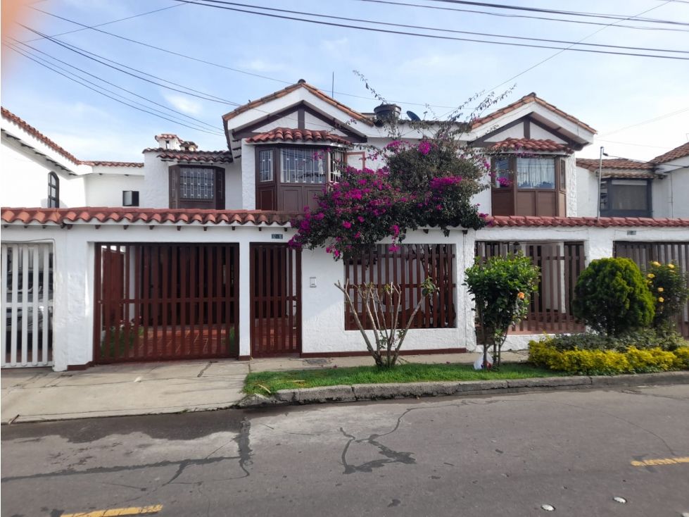 Casa en venta Cundinamarca Bogotá Mónaco 300 m2 Habitaciones 5 Baños 4 Garajes 1 Precio $1200000000