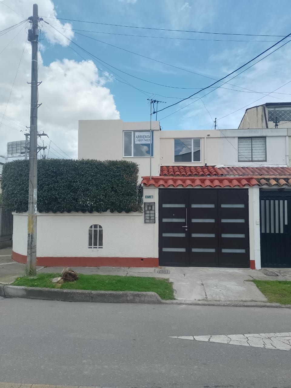 Casa en arriendo Cundinamarca Bogotá Villa Del Prado 176 m2 Habitaciones 3 Baños 2 Garajes 2 Precio $3400000
