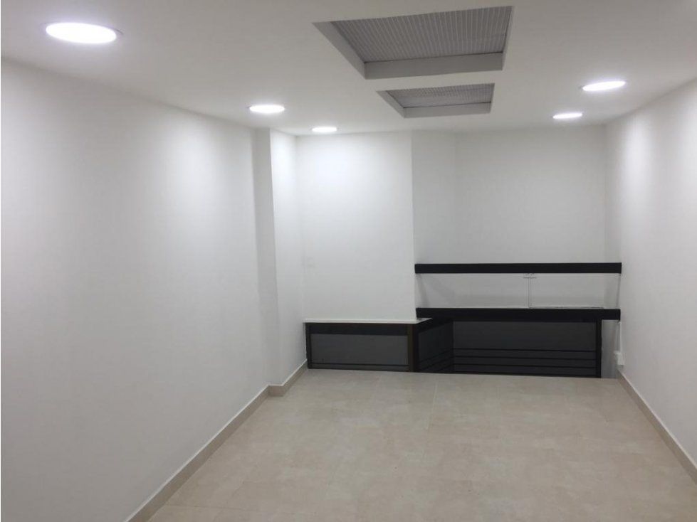 Oficina en arriendo Cundinamarca Bogotá Centro Norte Usaquen 34 m2 Habitaciones 0 Baños 1 Garajes 2 Precio $2526000