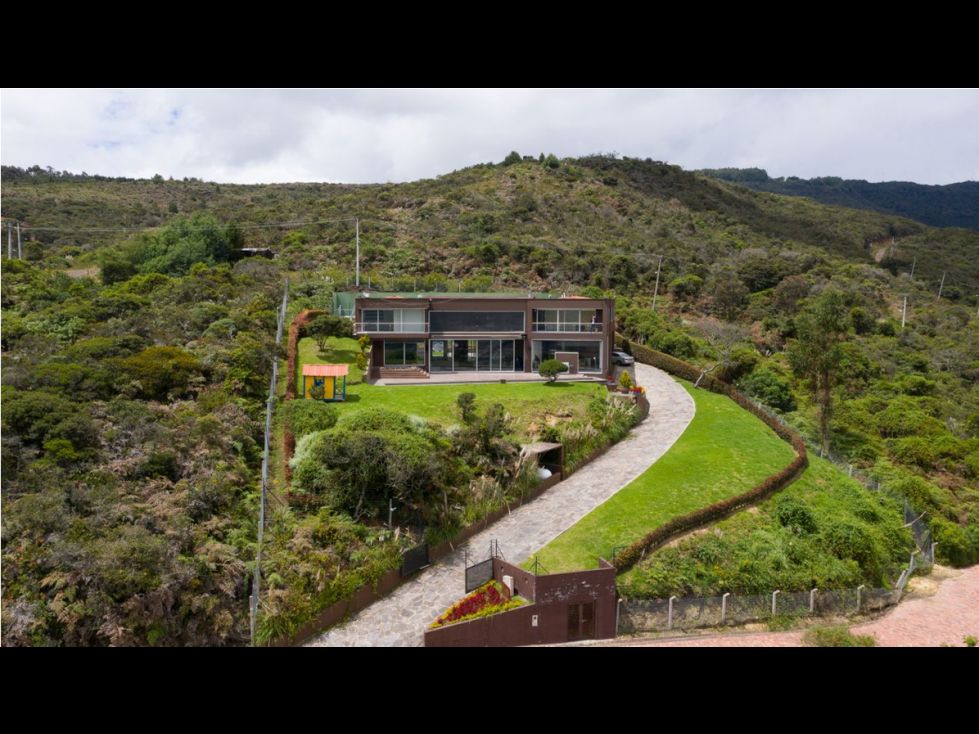 Casa en venta Cundinamarca Chía Chia 2800 m2 Habitaciones 4 Baños 6 Garajes 4 Precio $4150000000