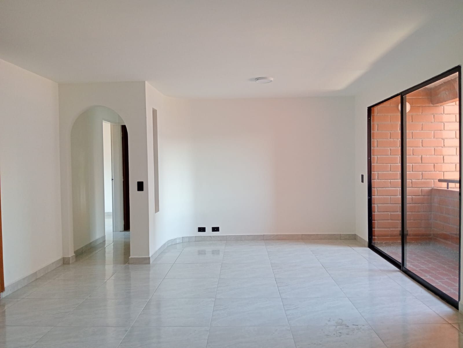 Apartamento en arriendo Antioquia Medellín Carlos E Restrepo 83 m2 Habitaciones 2 Baños 2 Garajes 1 Precio $3300000