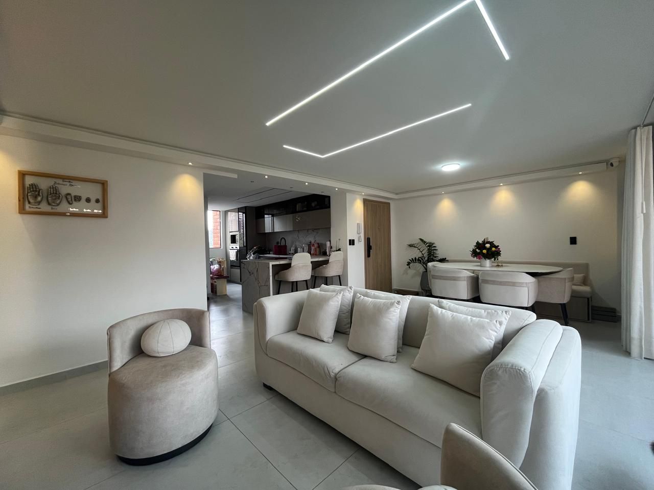 Apartamento en venta Antioquia Medellín Alejandria 102 m2 Habitaciones 3 Baños 2 Garajes 1 Precio $810000000