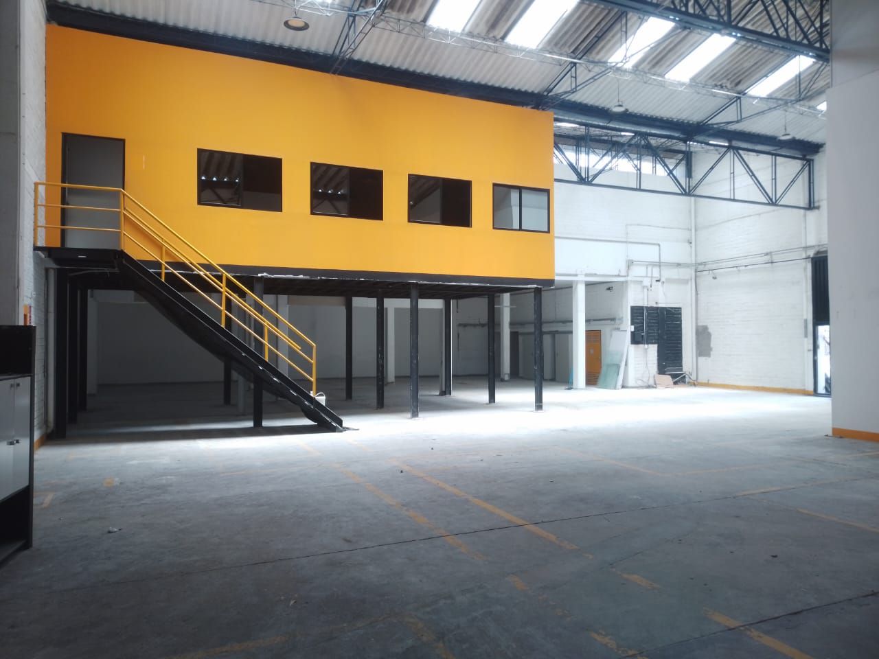 Bodega en arriendo Antioquia Envigado Polideportivo Sur 1540 m2 Habitaciones 0 Baños 6 Garajes 0 Precio $38000000