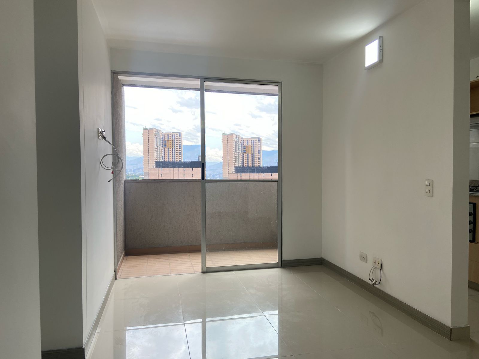 Apartamento en arriendo Antioquia Sabaneta San Rafael 57 m2 Habitaciones 3 Baños 2 Garajes 1 Precio $2650000