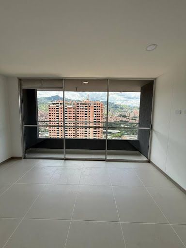 Apartamento en arriendo Antioquia Itagüí Zona Industrial No 1 73 m2 Habitaciones 3 Baños 2 Garajes 1 Precio $3000000