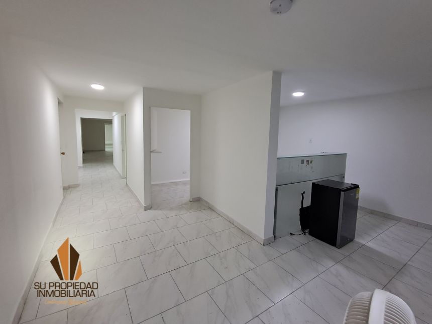 Casa en arriendo Antioquia Medellín San Joaquin 330 m2 Habitaciones 7 Baños 2 Garajes 0 Precio $7800000